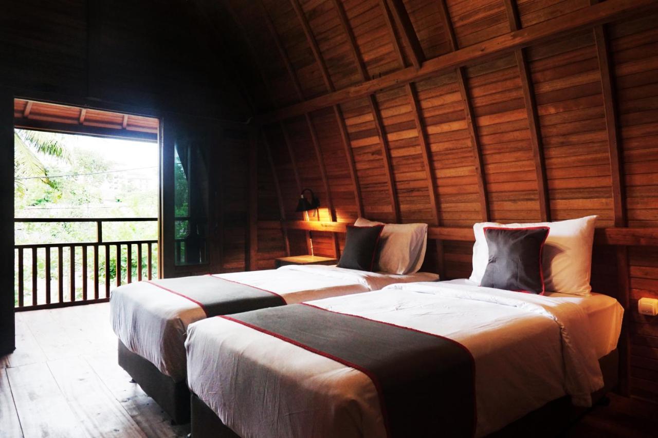 Collection O 9 Villa Ubud Anyer Ngoại thất bức ảnh